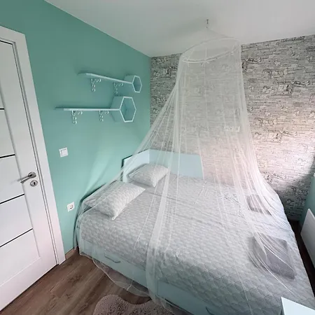 Eva's 2 Apartment